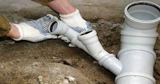 Замена канализационных труб в квартире и доме в Мариинске - СантехДомМрн от 2069 рублей.